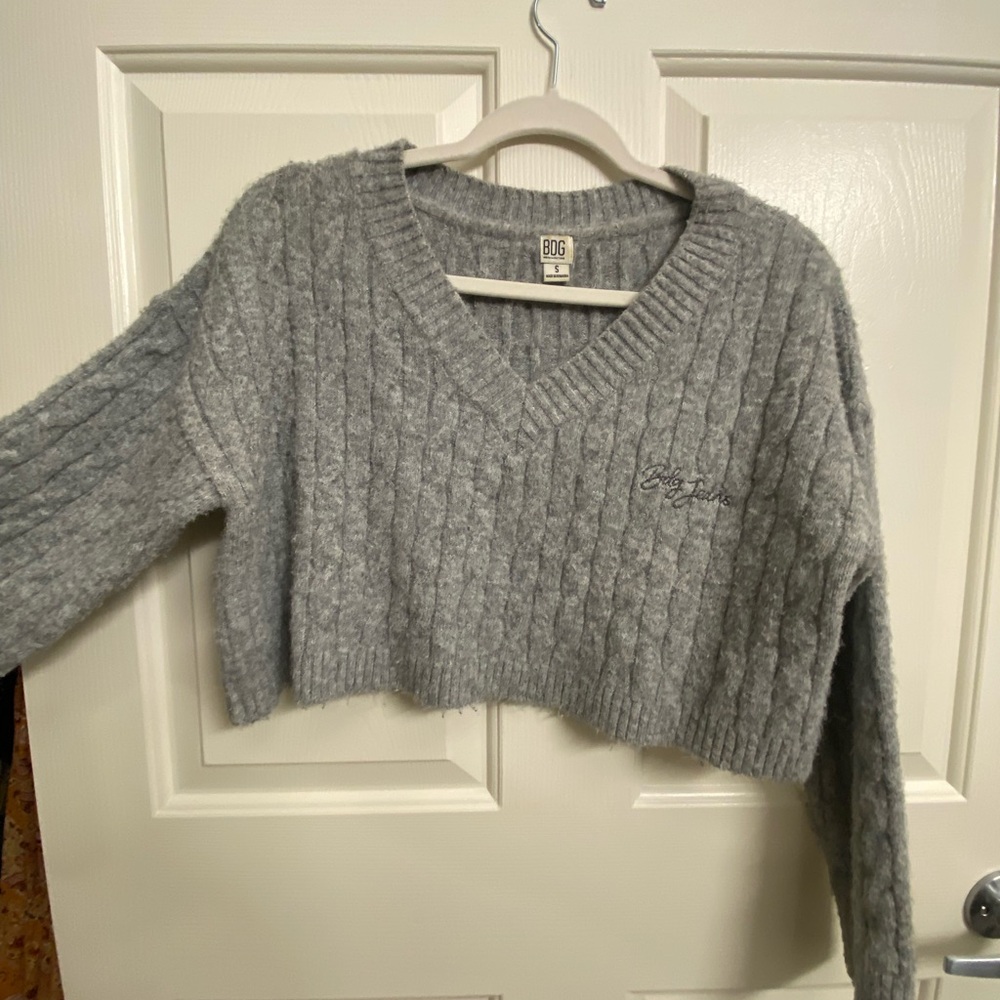 urban outfitters grey sweater